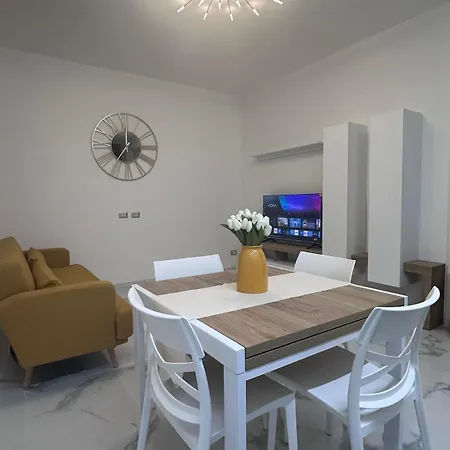 S Finest Apartman